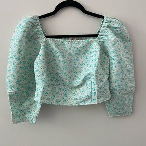 LEVIS “The Statement Blouse” Green Floral Size XS NWT